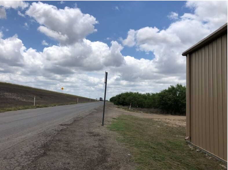 Primary Photo Of 000 35 Frontage, Encinal Land For Sale