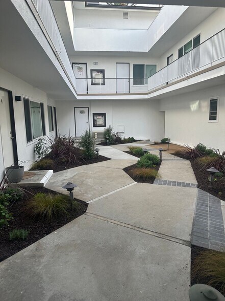 More Photos Of 10920 National Blvd, Los Angeles Apartments For Sale