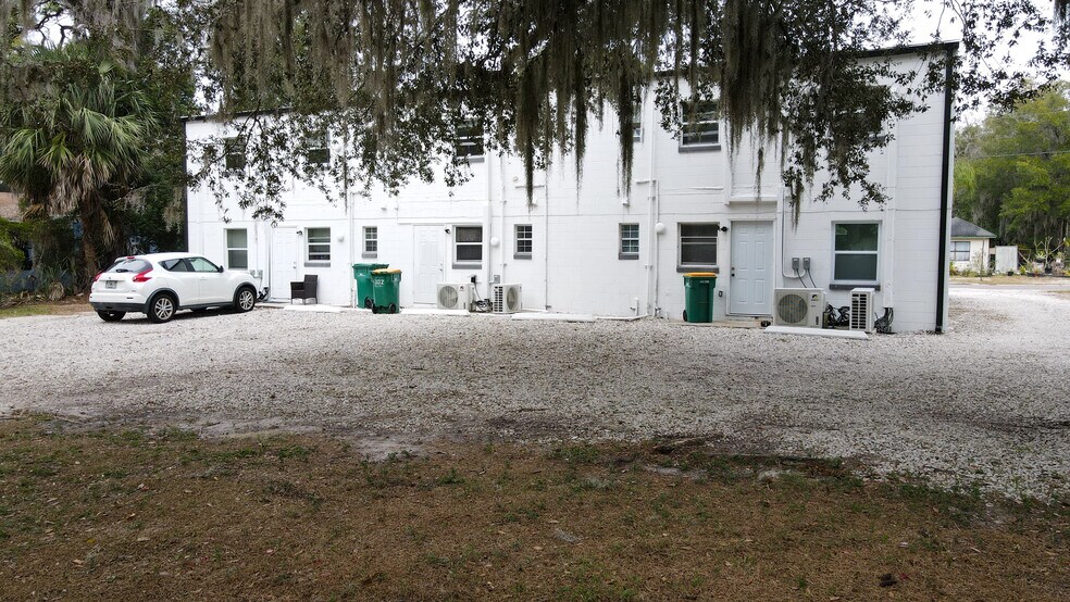 More Photos Of 1110 Bates Ave, Eustis Apartments For Sale