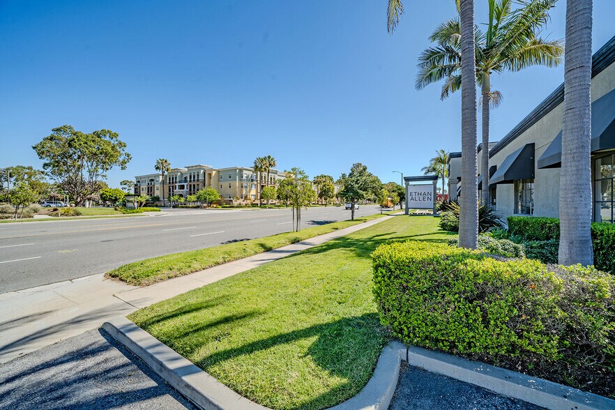 More Photos Of 2700 Sepulveda Blvd, Torrance Freestanding For Sale