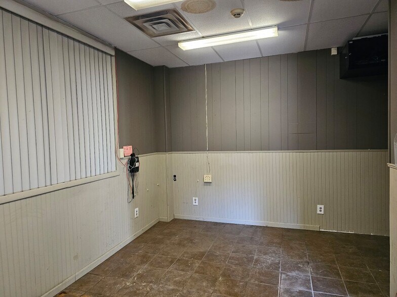 More Photos Of 5035 Route 60, Sinclairville Distribution For Sale