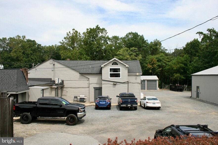 More Photos Of 12860 Hg Trueman Rd, Lusby Auto Repair For Sale