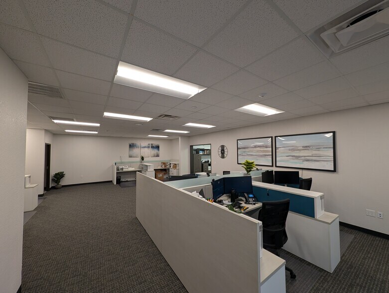 More Photos Of 1101 Wooded Acres Dr, Waco General Retail For Lease