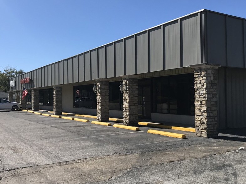 More Photos Of 507 N Gloster St, Tupelo Storefront For Lease