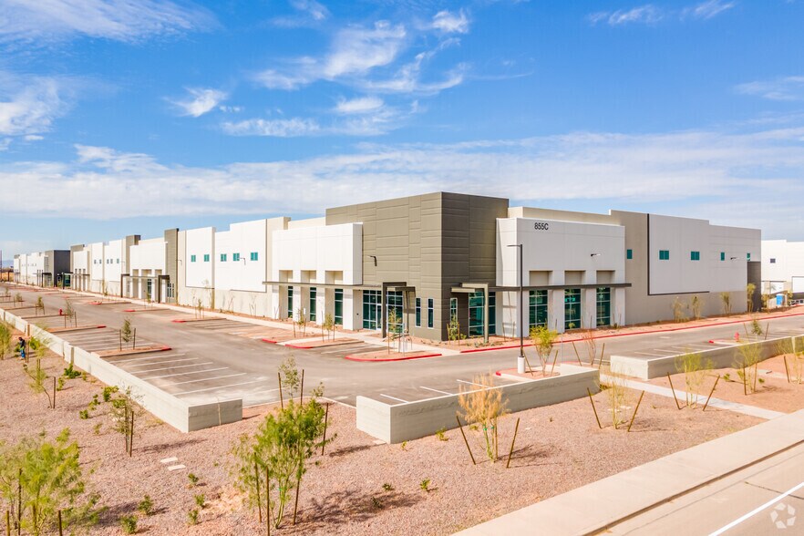 More Photos Of 855 N 107th Ave, Avondale Warehouse For Lease