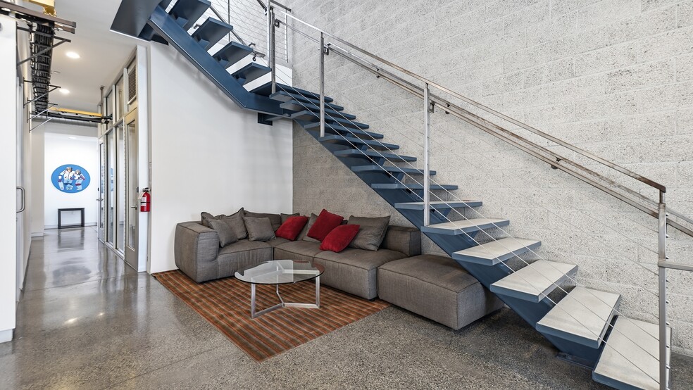 More Photos Of 123-127 Lomita St, El Segundo Loft Creative Space For Sale