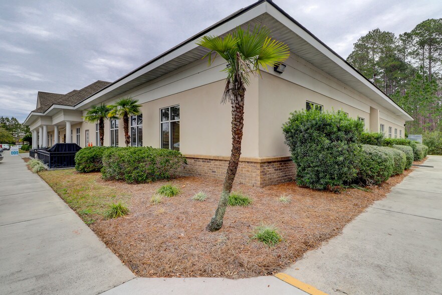More Photos Of 10 William Pope Dr, Bluffton Office For Sale
