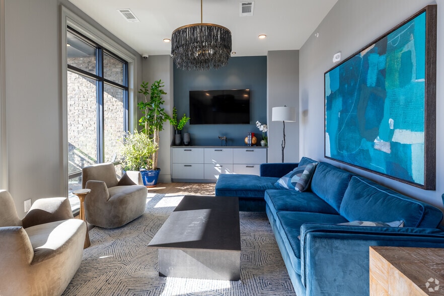 More Photos Of 146 Roberts St, Asheville Apartments For Lease