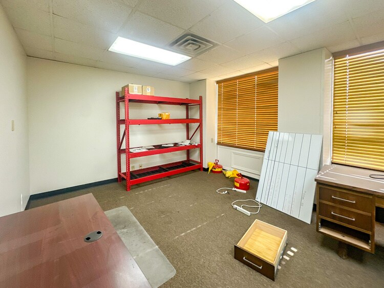 More Photos Of 3721 Highway 90 E, Broussard Light Distribution For Lease