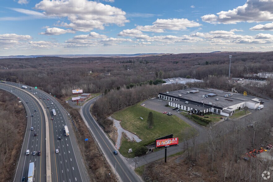 More Photos Of 562 Captain Neville Dr, Waterbury Manufacturing For Lease