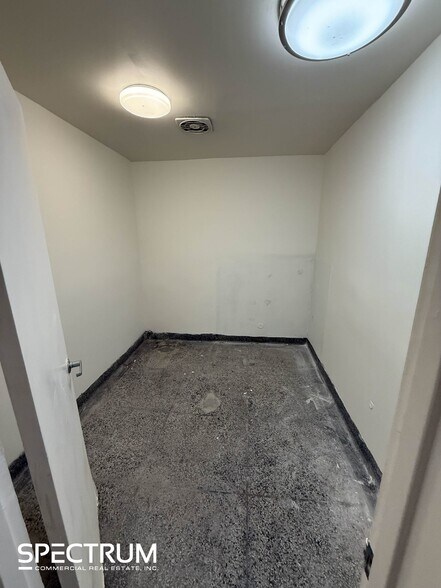 More Photos Of 9701 W Pico Blvd, Los Angeles Medical For Lease