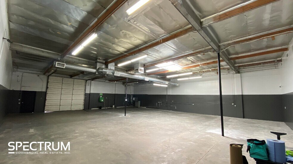 More Photos Of 12970 Branford St, Arleta Warehouse For Sale