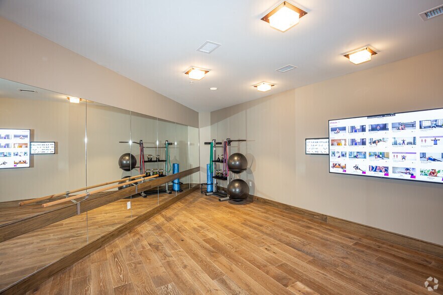 More Photos Of 6201 Johnson Dr, Mission Apartments For Lease