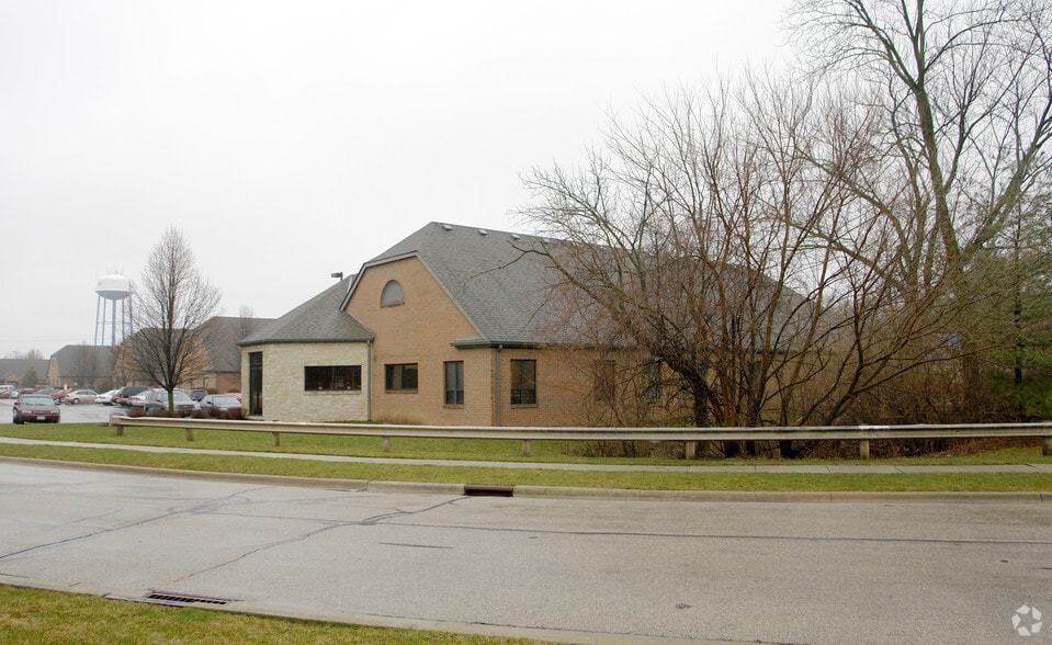 More Photos Of 3913-3931 Berry Leaf Ln, Hilliard Medical For Lease