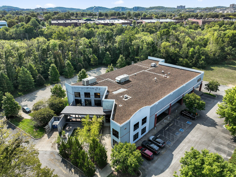 Primary Photo Of 210 Gothic Ct, Franklin Office For Lease