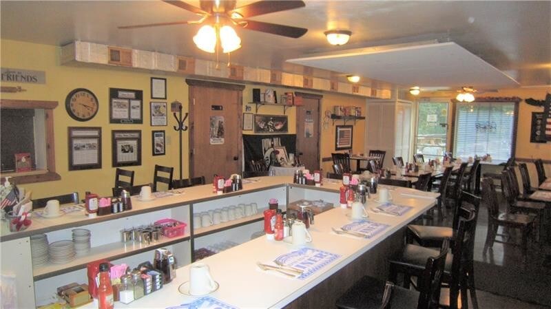 More Photos Of 2800 Freeport Rd, Springdale Restaurant For Sale