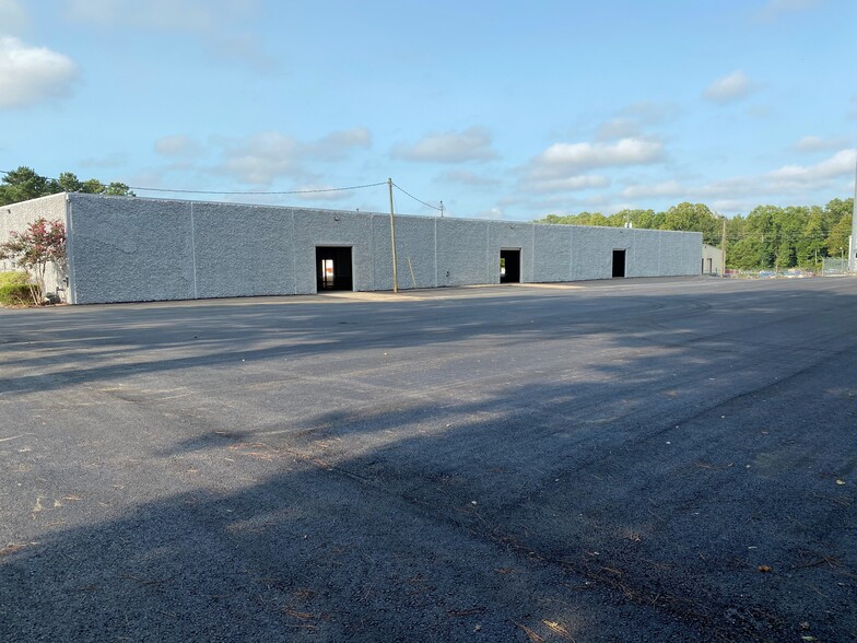 More Photos Of 2211 Lithonia Industrial Blvd, Lithonia Warehouse For Lease