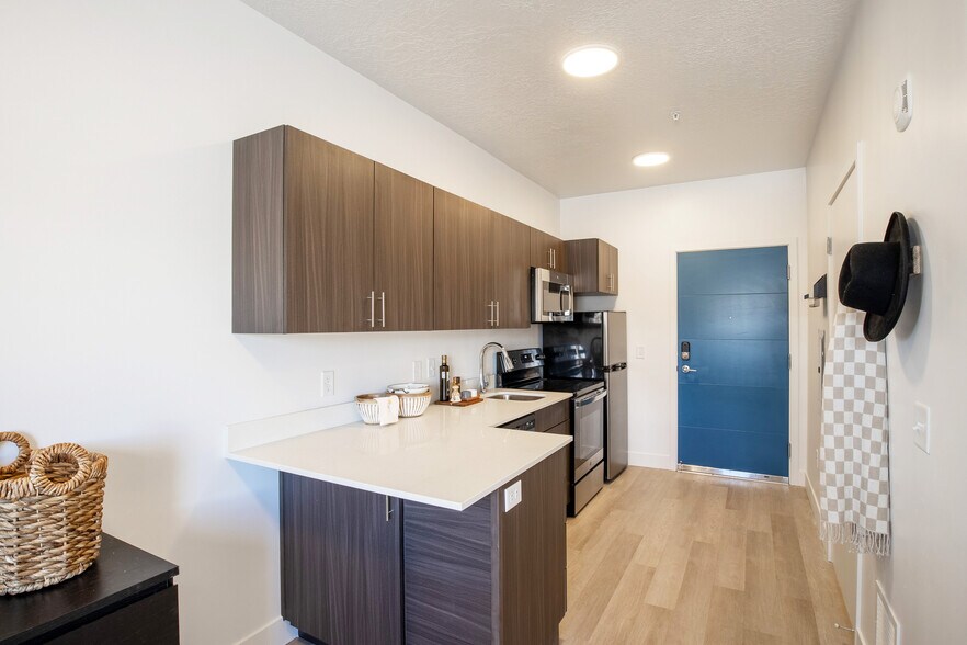 More Photos Of 230 S State St, Clearfield Apartments For Sale