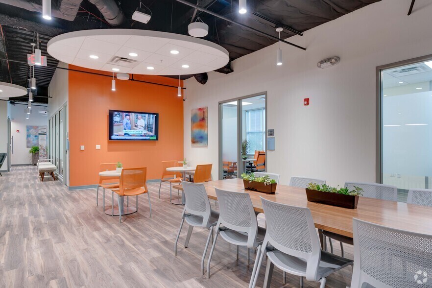 More Photos Of 245 Riverside Ave, Jacksonville Coworking Space