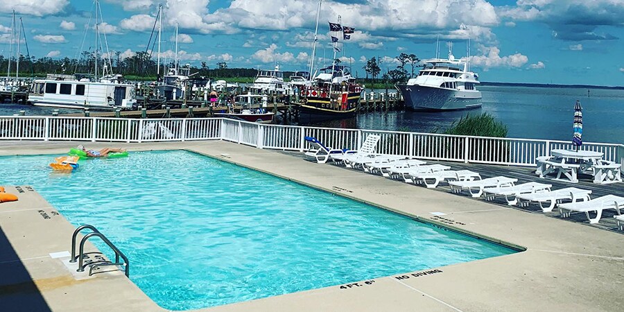 More Photos Of 110 Spinnaker Run Rd, Belhaven Marina For Sale