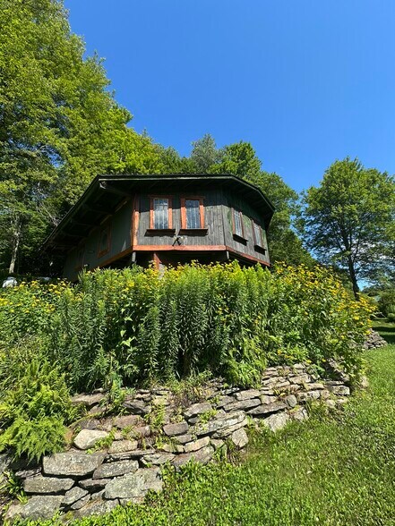 More Photos Of 304 Sutherland Rd, East Meredith Lodge Meeting Hall For Sale