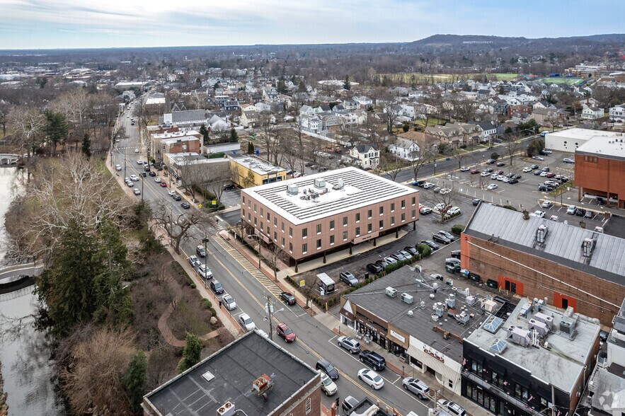 More Photos Of 75 Main St, Millburn Office For Lease