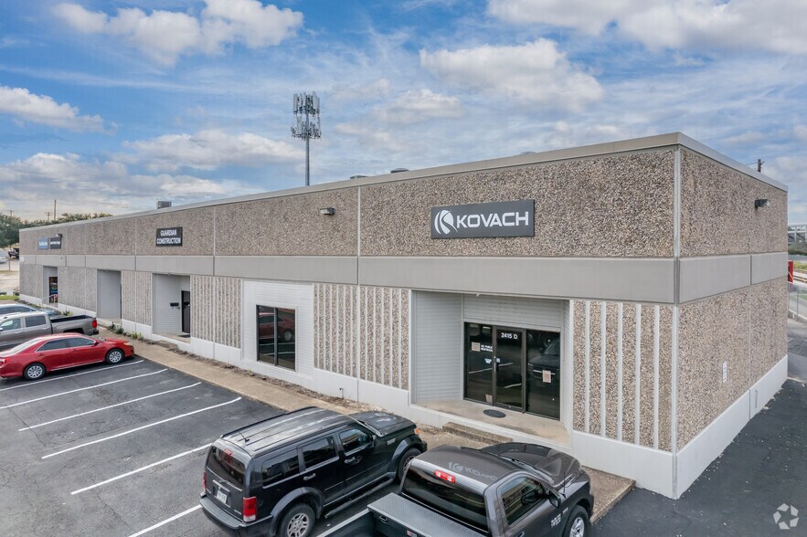 More Photos Of 2340 W Braker Ln, Austin Unknown For Lease