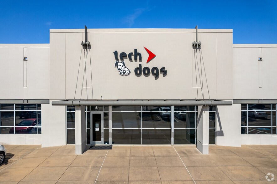 Primary Photo Of 2805 E Plano Pky, Plano Distribution For Lease