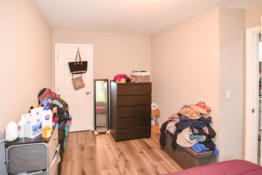 More Photos Of 128 S Philadelphia Blvd, Aberdeen Apartments For Sale