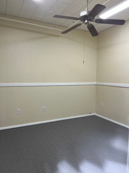 More Photos Of 102 East State Street, Ithaca Loft Creative Space For Lease