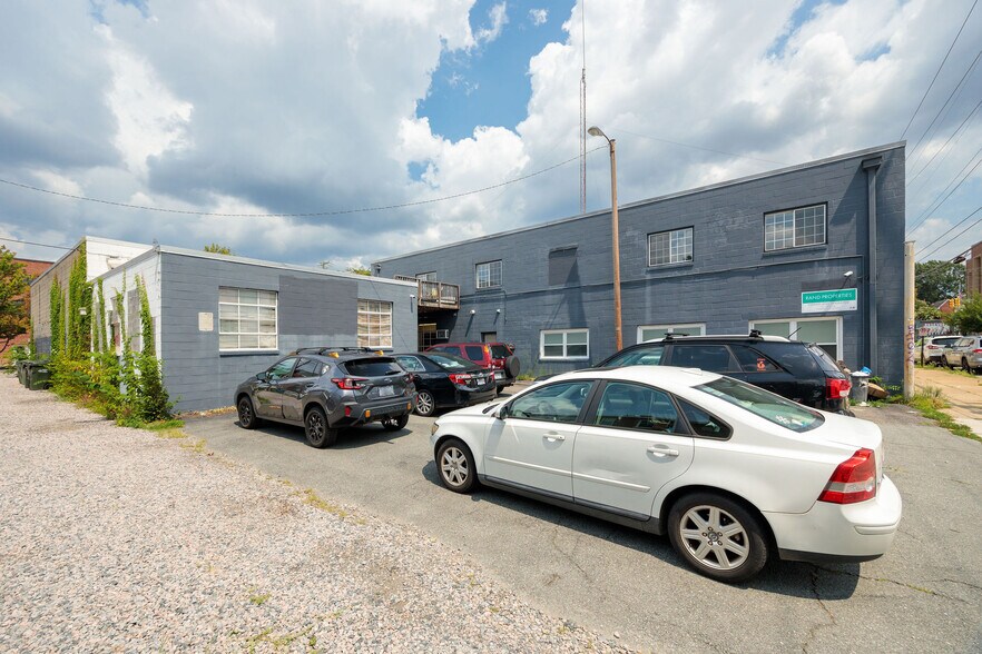 More Photos Of 2312-2314 W Cary St, Richmond Warehouse For Lease