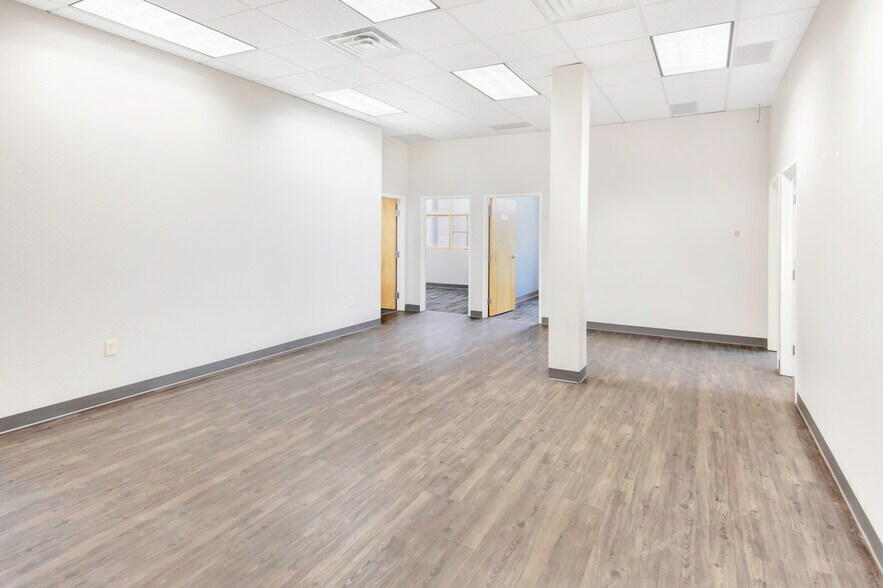 More Photos Of 88 Inverness Cir E, Englewood Office For Sale