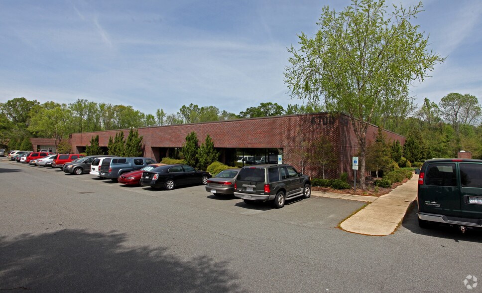 More Photos Of 4700 Lebanon Rd, Mint Hill Business Park For Lease