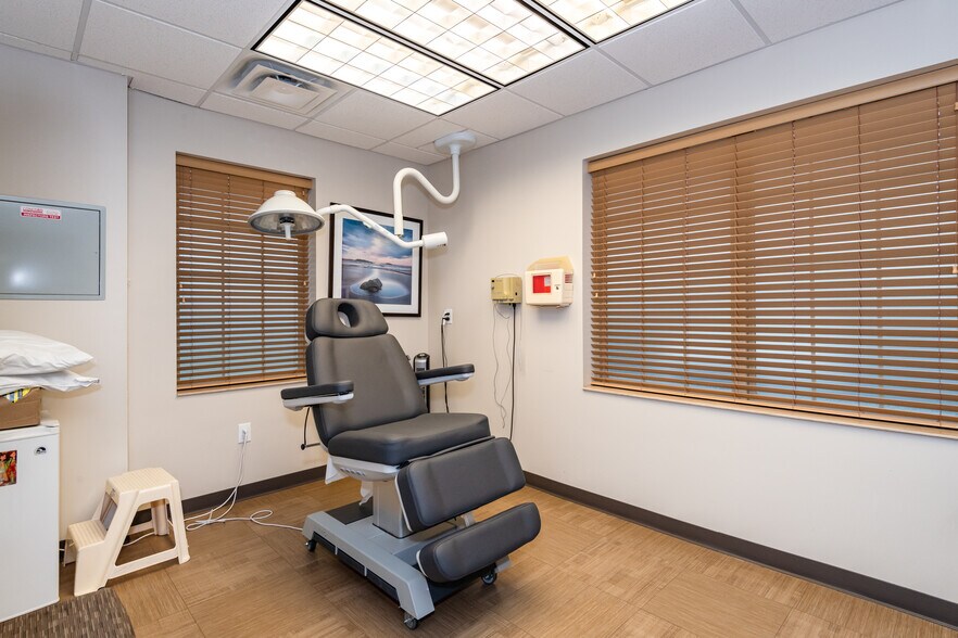 More Photos Of , Mason Office For Sale