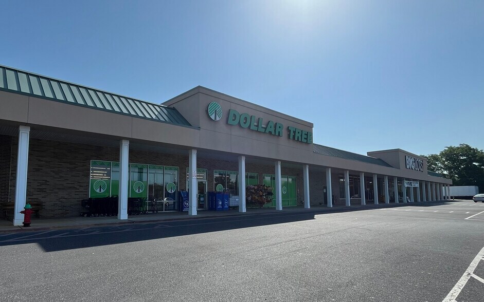 More Photos Of 2715 W Main St, Waynesboro Unknown For Lease