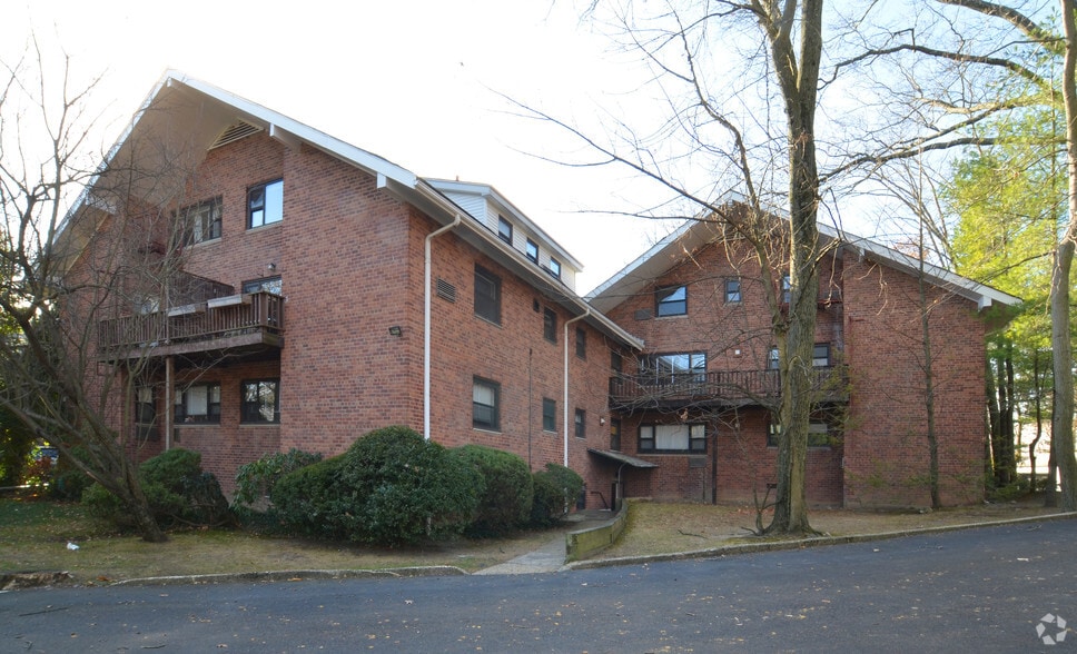 More Photos Of 180 Theodore Fremd Ave, Rye Apartments For Sale