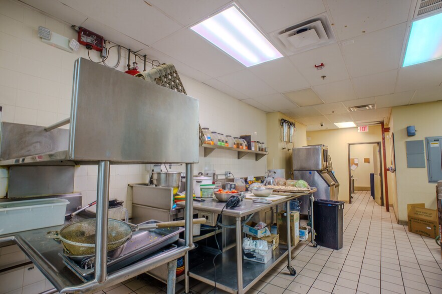 More Photos Of 891 De Marco Dr, Henderson Restaurant For Lease