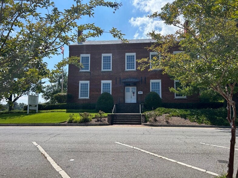 More Photos Of 15 Courthouse Sq, Cleveland Office For Sale