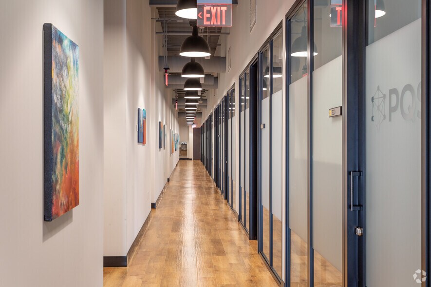 More Photos Of 600 Park Offices Dr, Durham Coworking Space