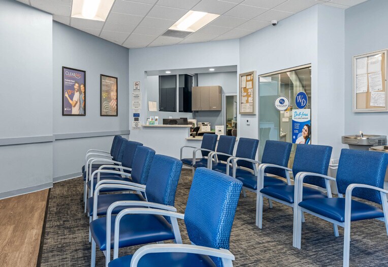 More Photos Of 18300 Sherman Way, Reseda Storefront For Sale