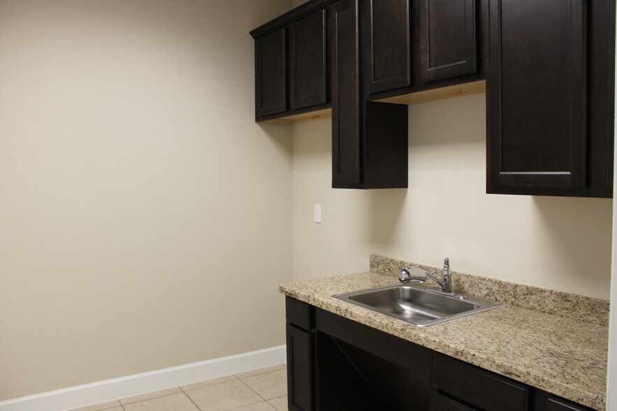 More Photos Of 440 Cobia Dr, Katy Medical For Lease
