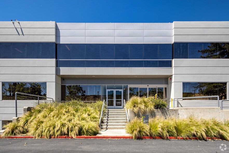 More Photos Of 120 S State College Blvd, Brea Office For Lease