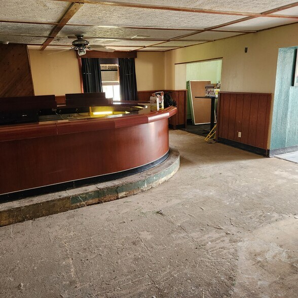 More Photos Of 3950 Parkman Rd, Warren General Retail For Sale