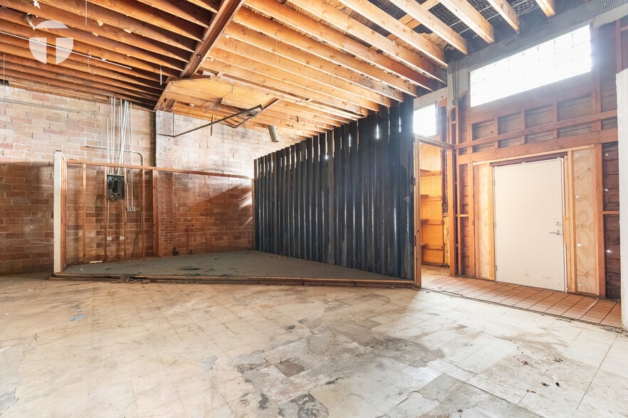 More Photos Of 1721 Del Paso Blvd, Sacramento Storefront Retail Office For Sale