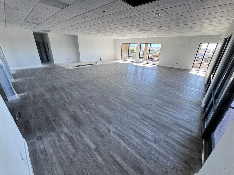 More Photos Of 19341 Bear Valley Rd, Apple Valley Medical For Lease