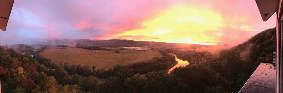 More Photos Of 33 County Road 60, Waverly Hotel For Sale