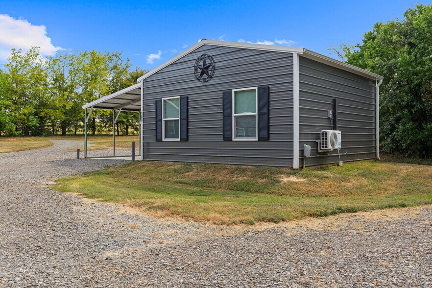 More Photos Of 6076 FM 1650, Gilmer Multifamily For Sale