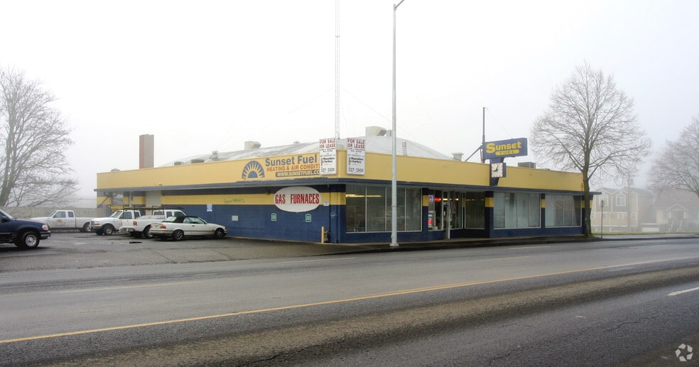 More Photos Of 2944 SE Powell Blvd, Portland Storefront Retail Office For Lease