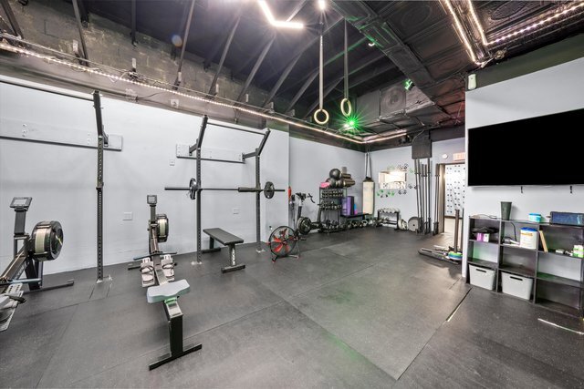 More Photos Of 358-368 W Jefferson St, Joliet General Retail For Sale
