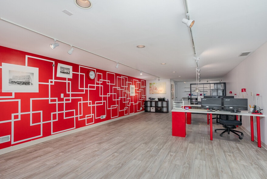 More Photos Of 311-321 Center Ave, Bay City Apartments For Sale
